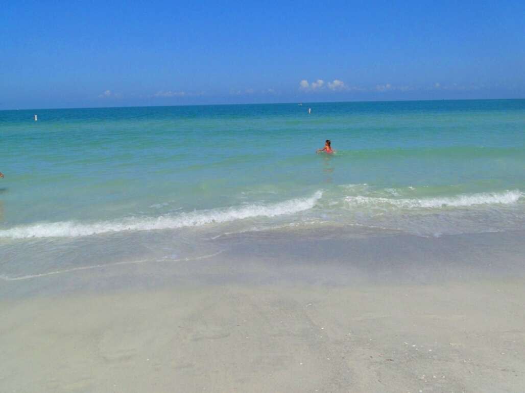 Sheraton_Sand_Key_Peaceful_Sugar-Sand_Beach_Close_to_Clearwater_credit_Lauren_Tjaden (11)