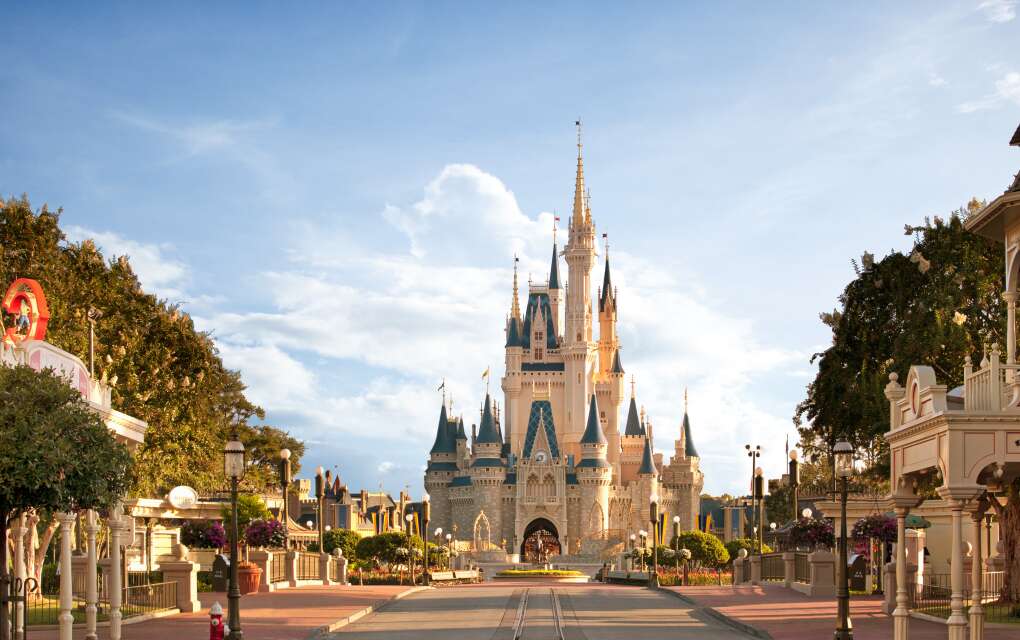 The Magic Kingdom has numerous places throughout the park to refuel, with a range of price points, types of cuisines and service, and a variety of themes. 