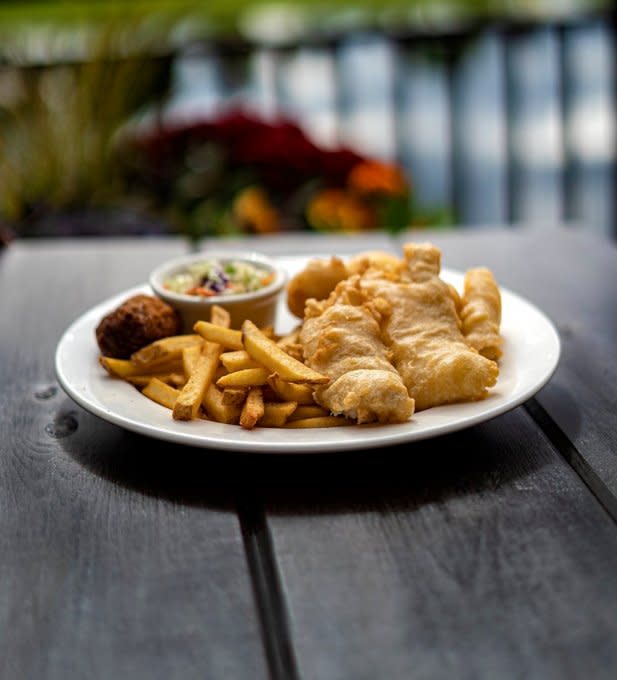 Best Fish Sandwiches in Illinois