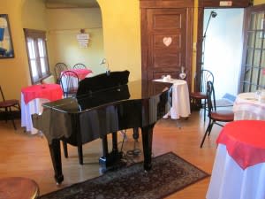 Preparing LaSalle's front room for its evening Cabaret performance.