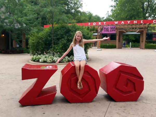 zoo-entrance-fort-wayne-indiana