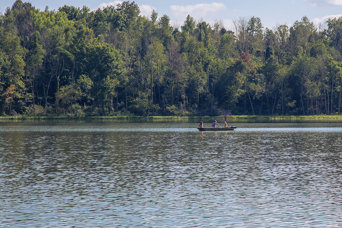 Paddle boaters on Sand Lake
