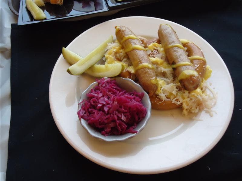 Bratwurst | Schnitzelbank Restaurant (Jasper)