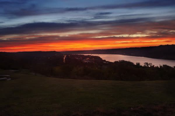 Sunset over the Ohio River as viewed from Clifty Inn