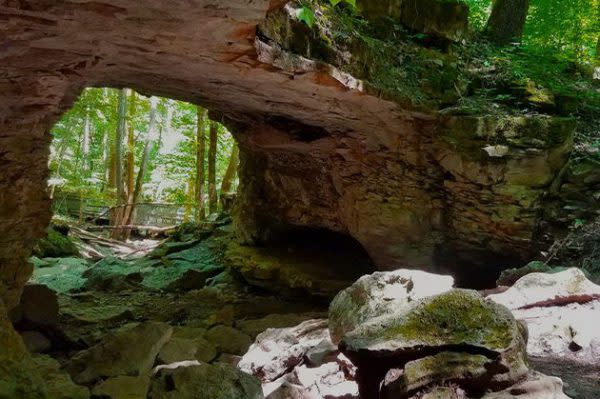 Best Indiana Hiking Trails, Wolf Cave Trail 5