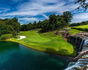 Hole 18 at Sultans Run Golf Club, Indiana Golf