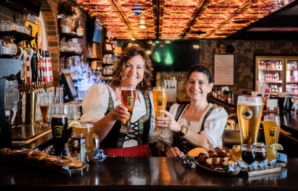 Schnitzelbank Beer, Schnitzelbank