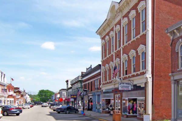 Indiana's Best Main Street, Aurora