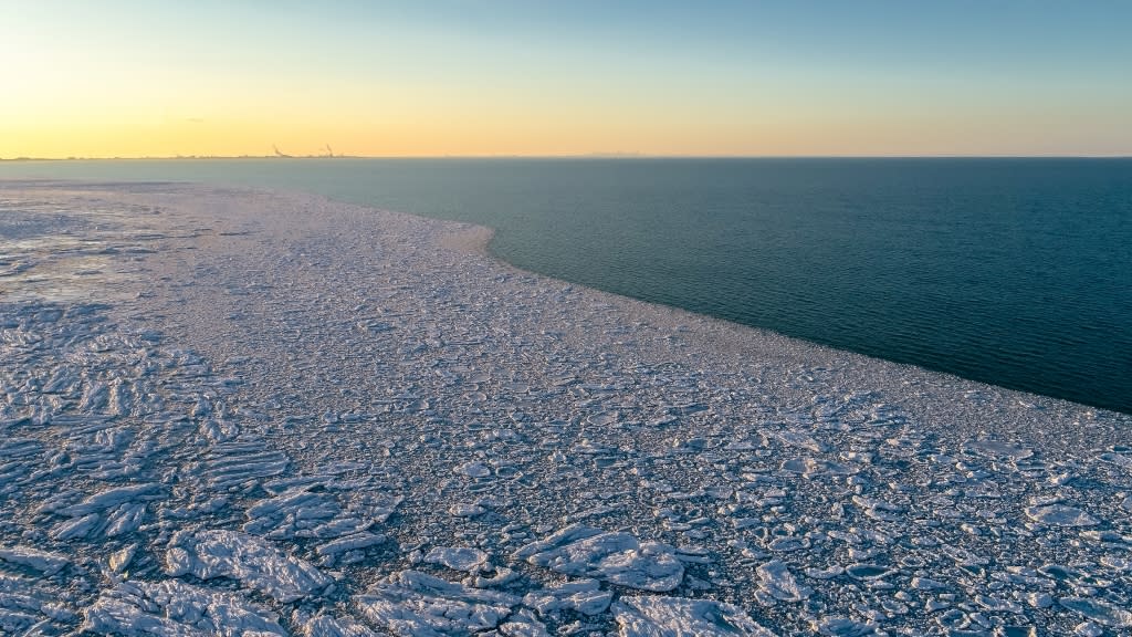 shelf ice at the Indiana Dunes