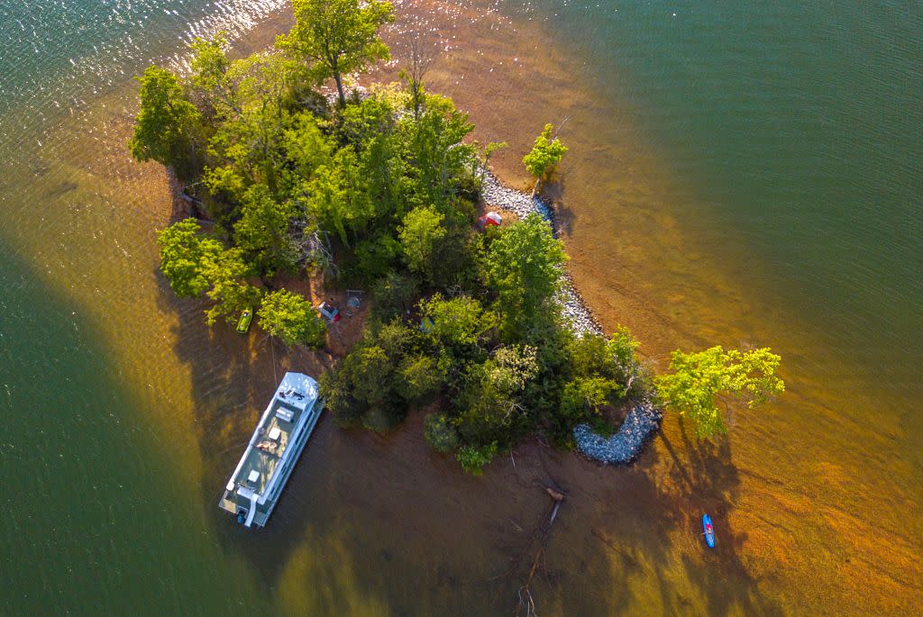 7 Lesser-Known Waterfront Destinations for Your Summer Vacation