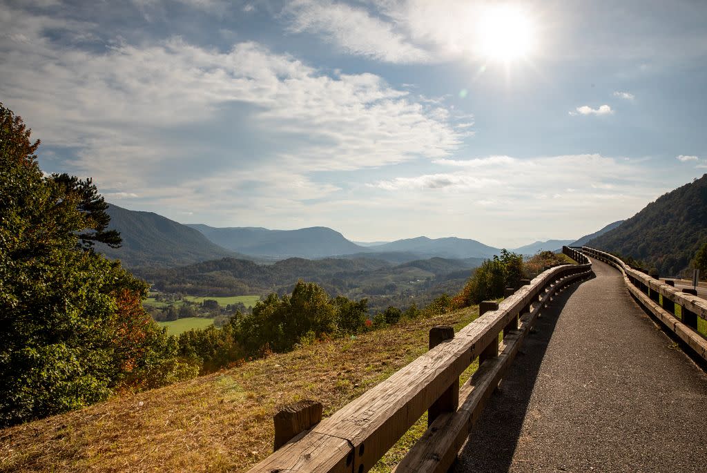 Stunning Locations in The Blue Ridge Mountains to Call Home - The Cliffs