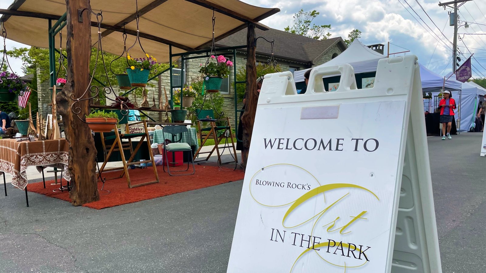 Art in the Park in Park Avenue, Downtown Blowing Rock
