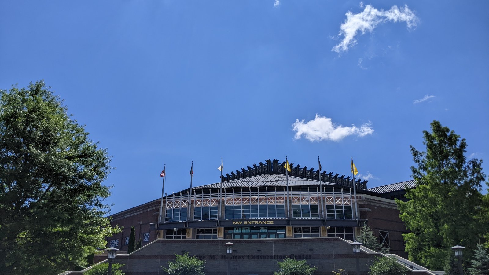 Niko Moon in Boone in George M. Holmes Convocation Center
