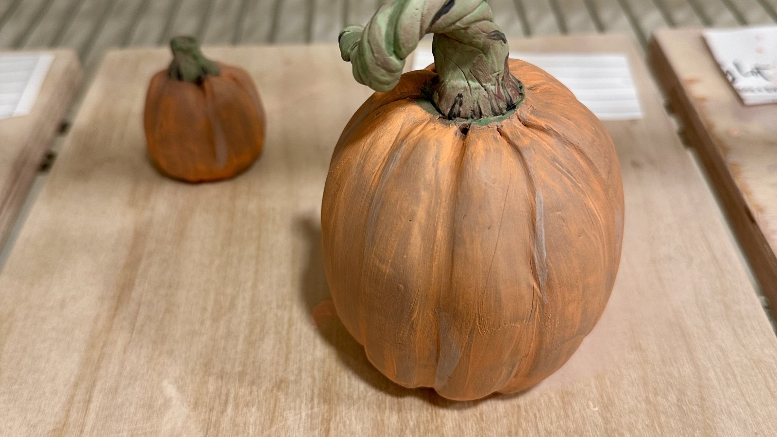Pottery Class – Handbuilt Ghosts & Jack-o’-Lanterns in The Pottery Lot