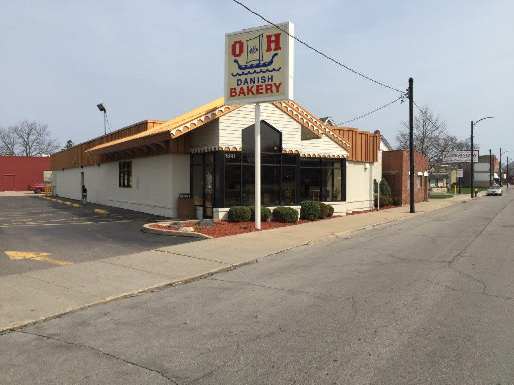 O & H Danish Bakery, Douglas Ave