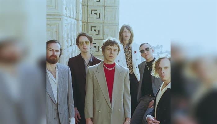 Cage the Elephant
