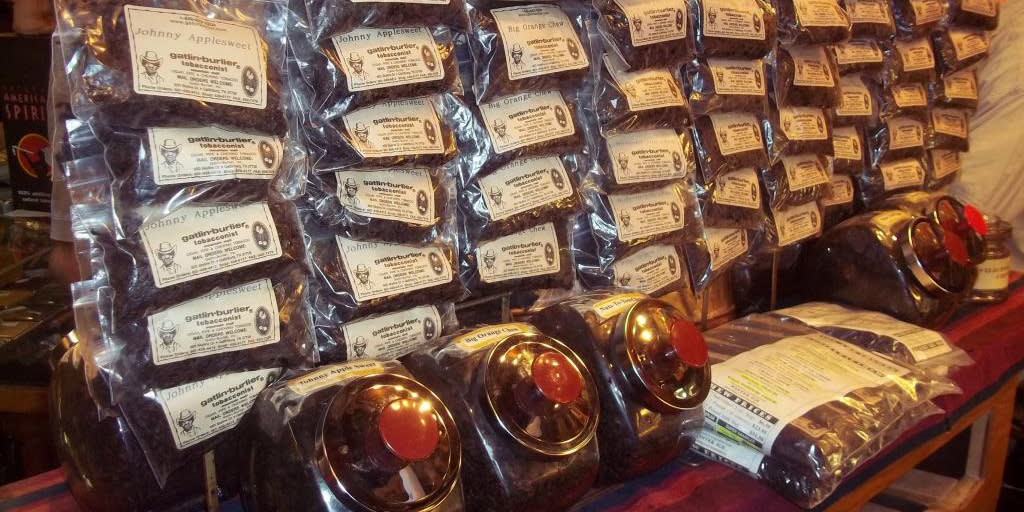 Gatlinburlier Tobacconist