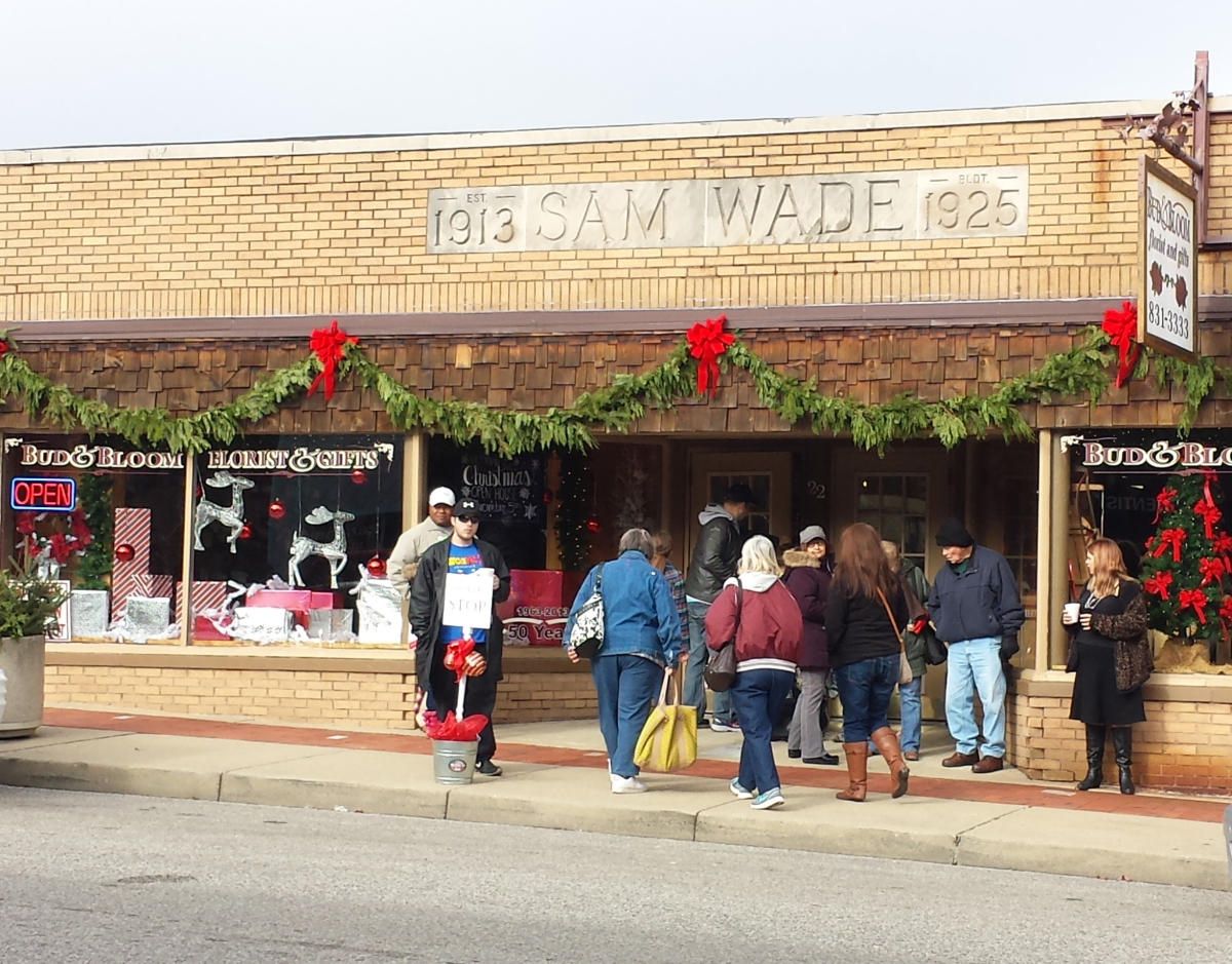 Bud and Bloom Florist & Gifts