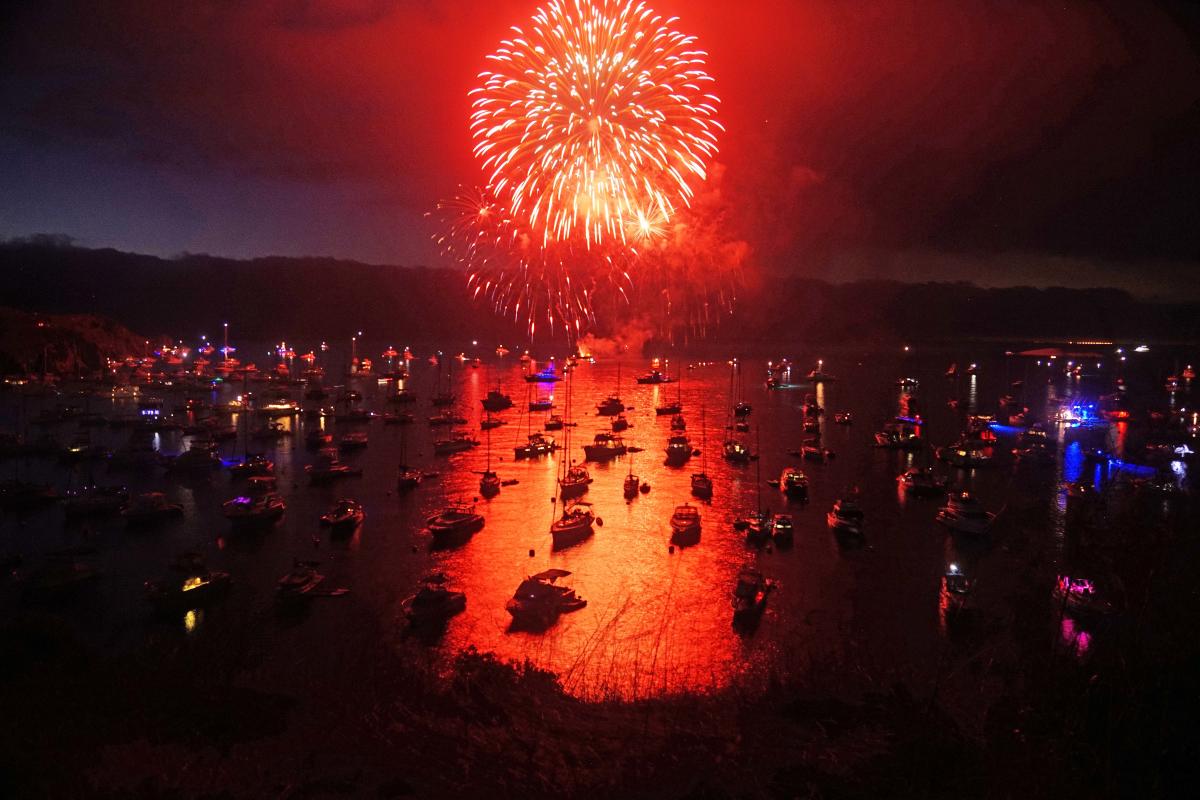 Two Harbors Fireworks Show, Dinghy Parade and Children's Festival