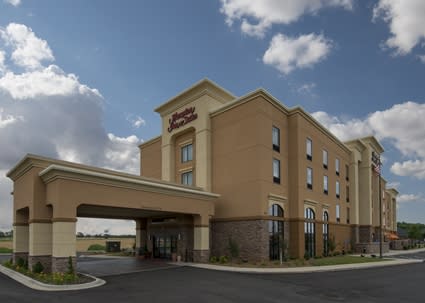 Hampton Inn & Suites