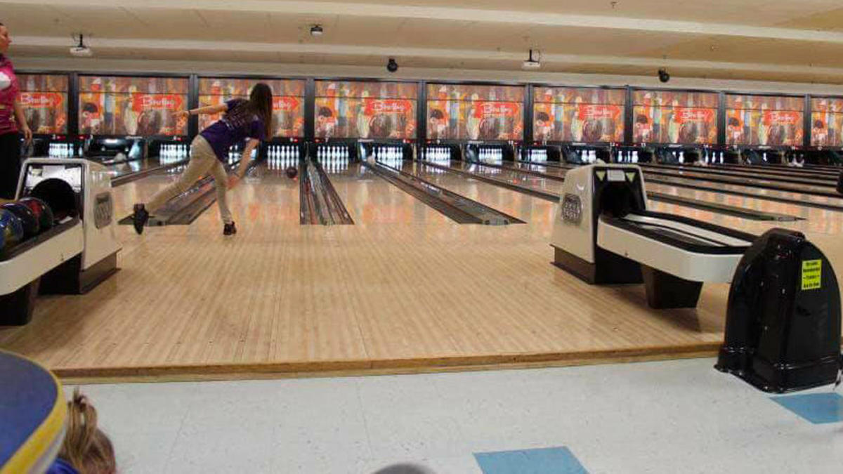 Looking for duckpin bowling in Indianapolis? Try one of these spots
