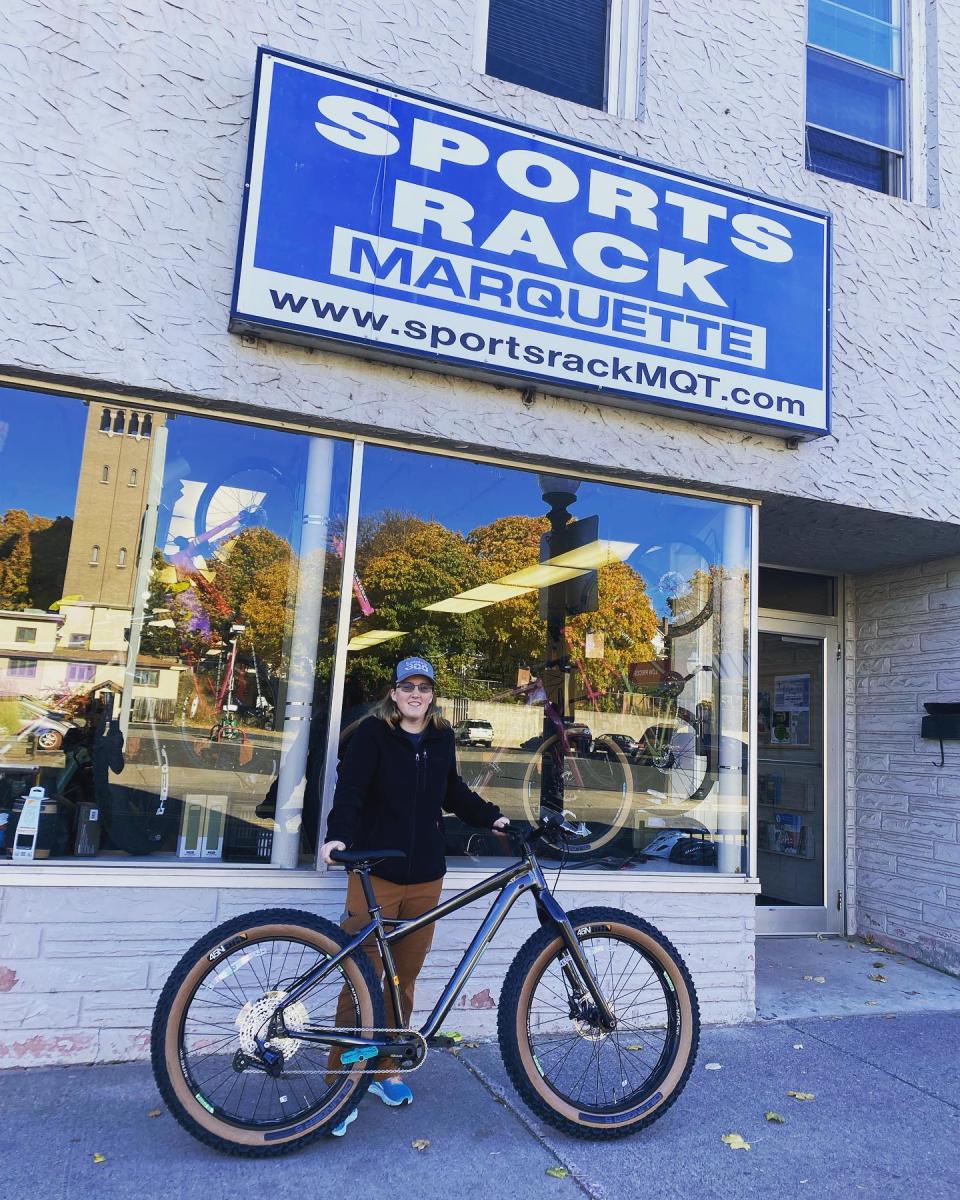 Sports Rack Marquette