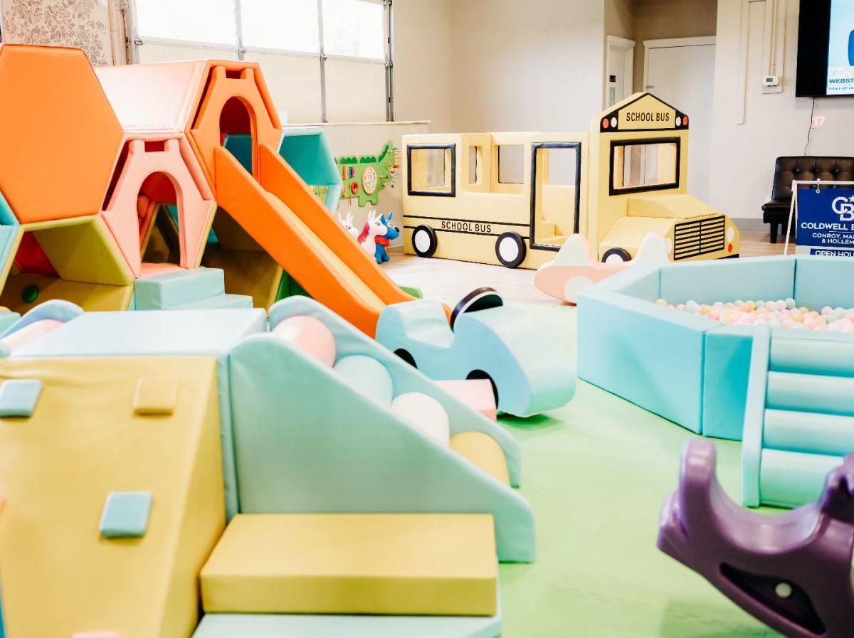 Mochas & Minis Indoor Play & Café Tiny Town