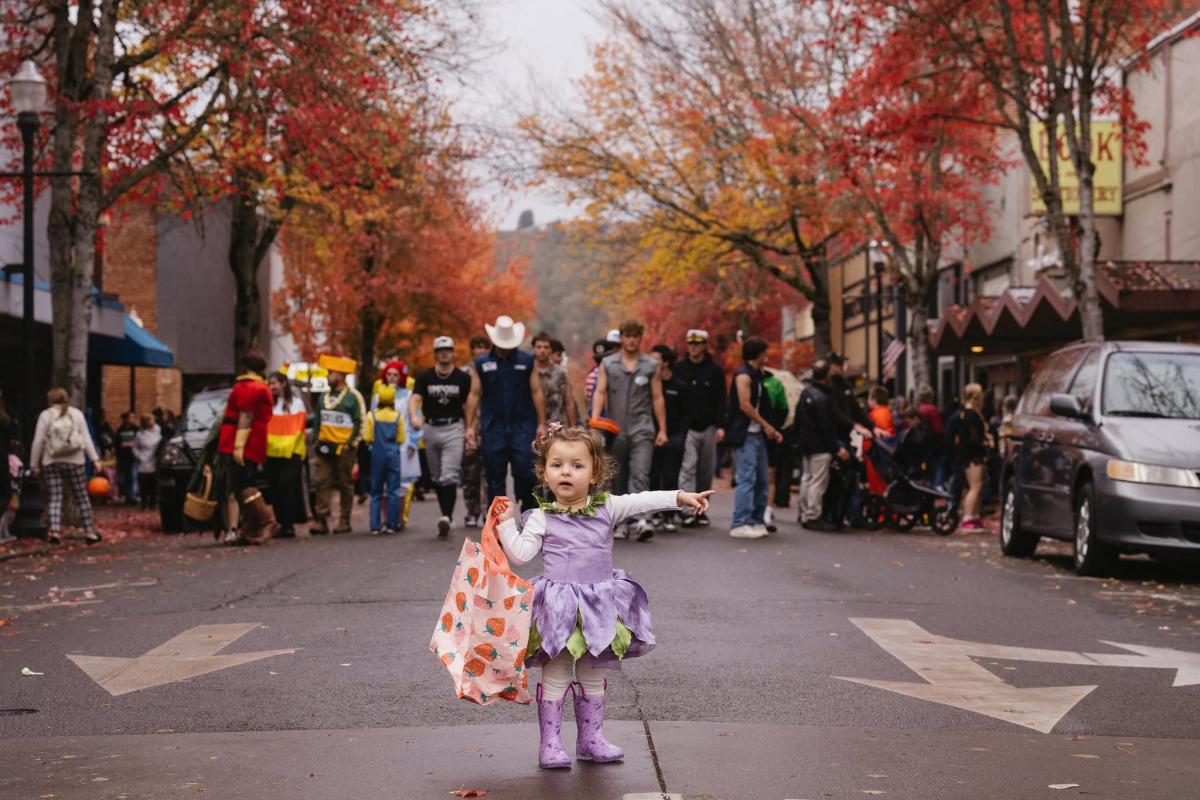 2026 Neewollah Parade - Downtown Roseburg