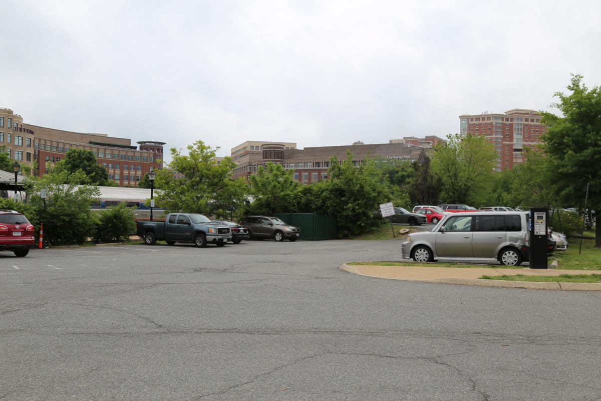Union Station Parking Lot Alexandria, VA 22301
