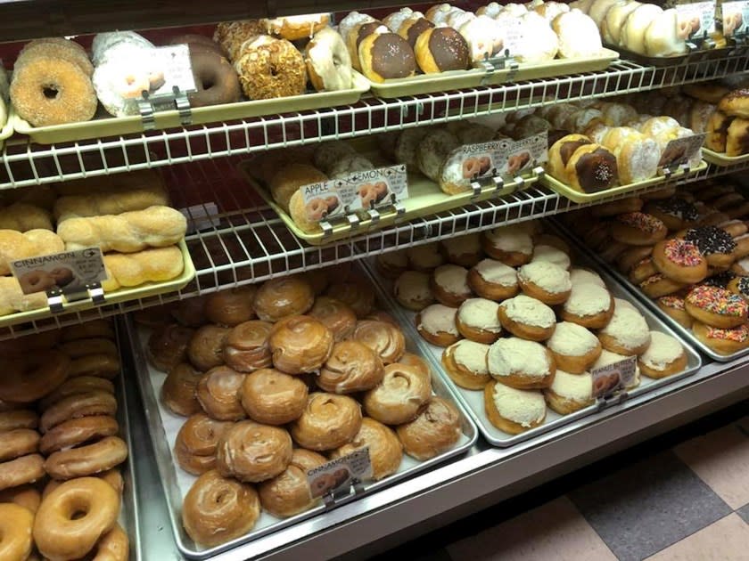 Lorenzo's Frostburg Bakery