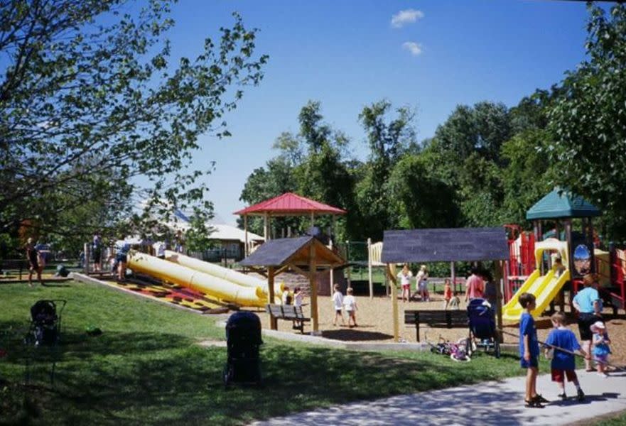 Kinder Farm Park