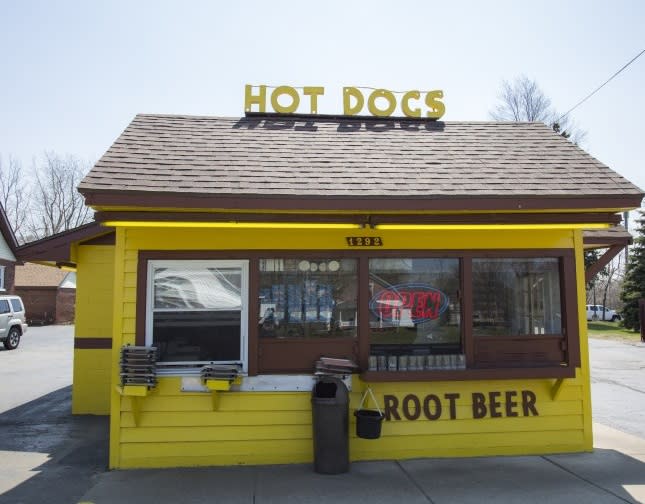 Bill's Hot Dog Stand