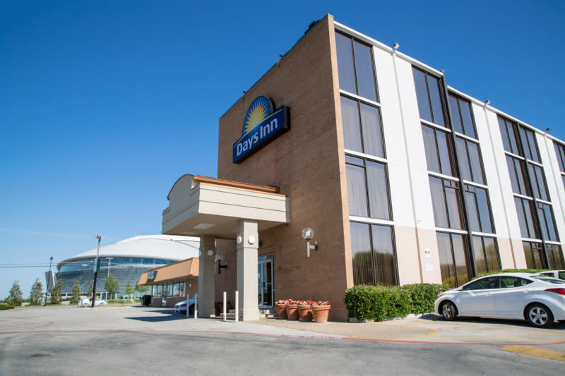 Days Inn Arlington by Wyndham