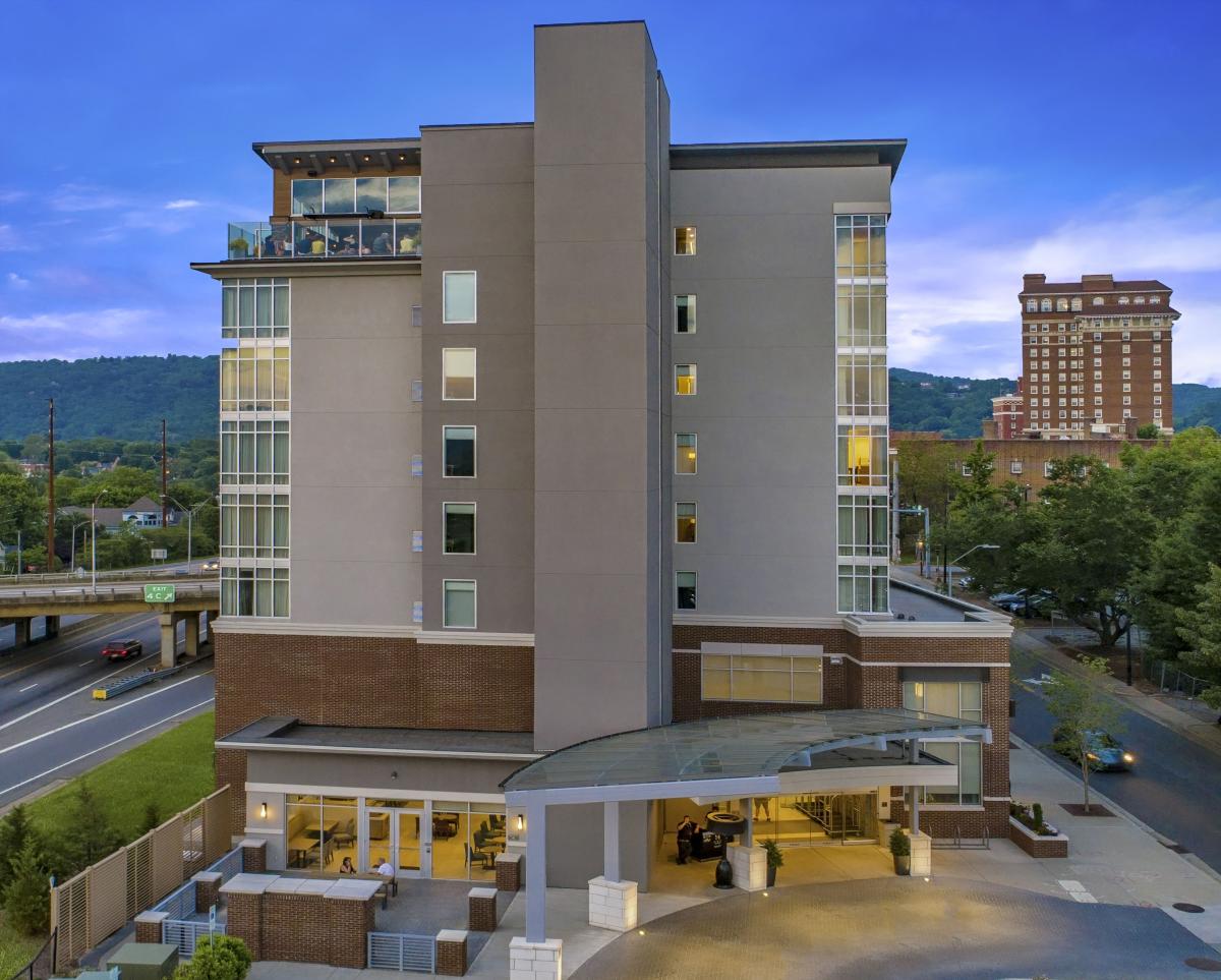 DoubleTree by Hilton Asheville Downtown Asheville, NC's Official