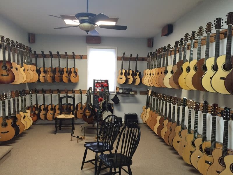 Dream Guitars Asheville, NC's Official Travel Site