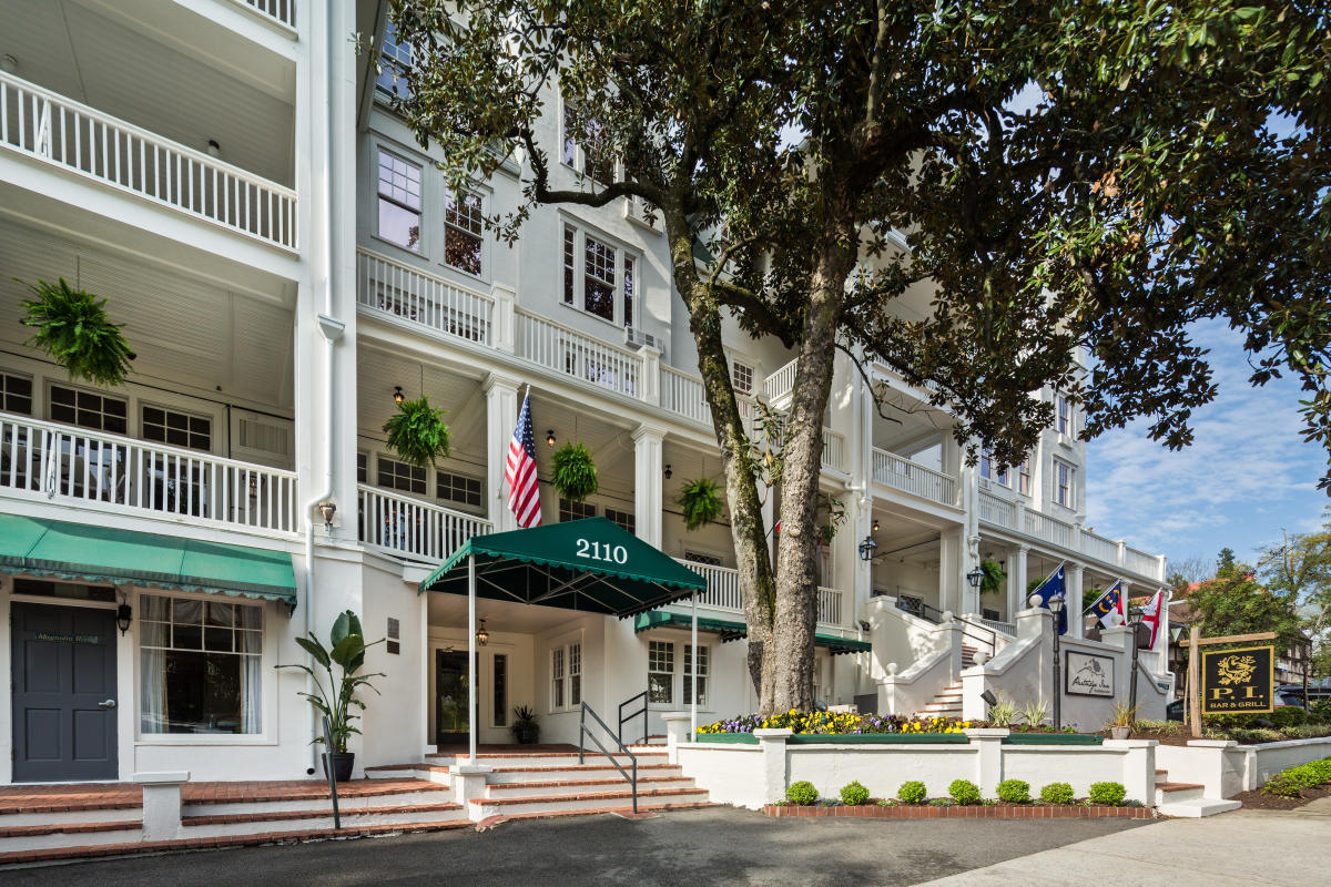 The Partridge Inn Augusta Curio Collection By Hilton