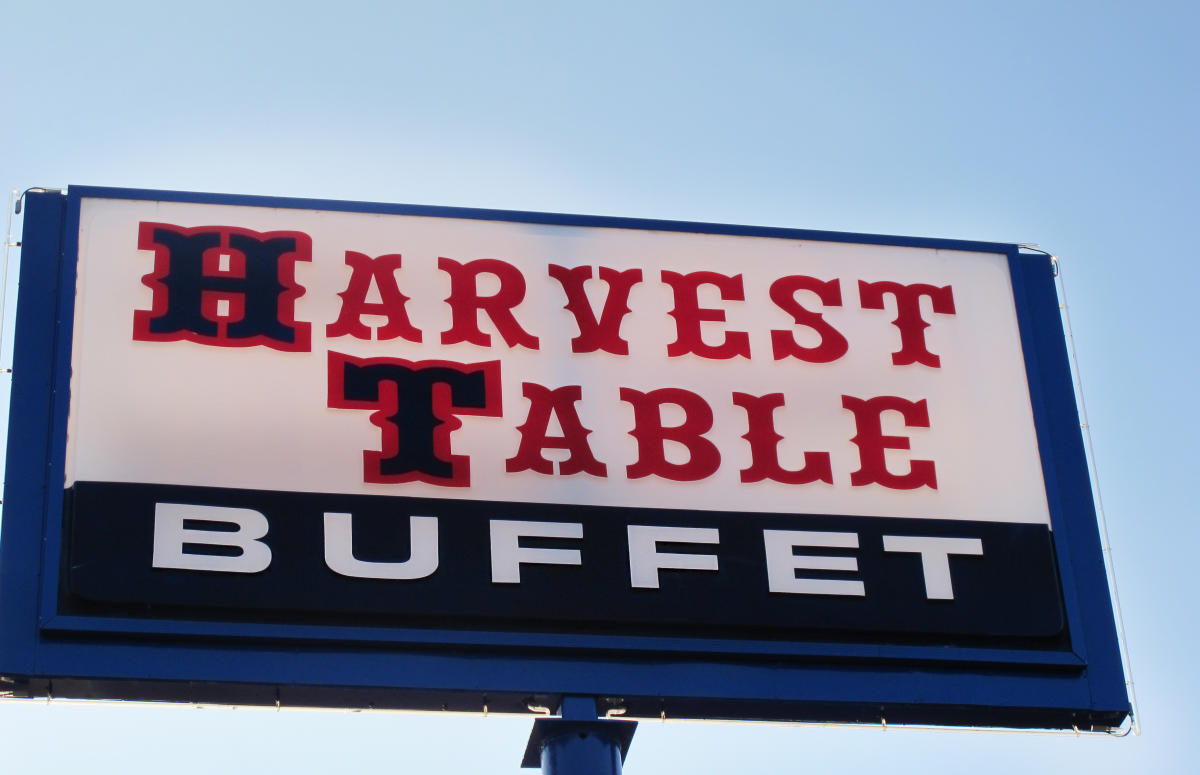 Harvest Table Buffet