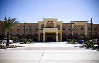 Hampton Inn Amp Suites By Hilton Baton Rouge I 10 East