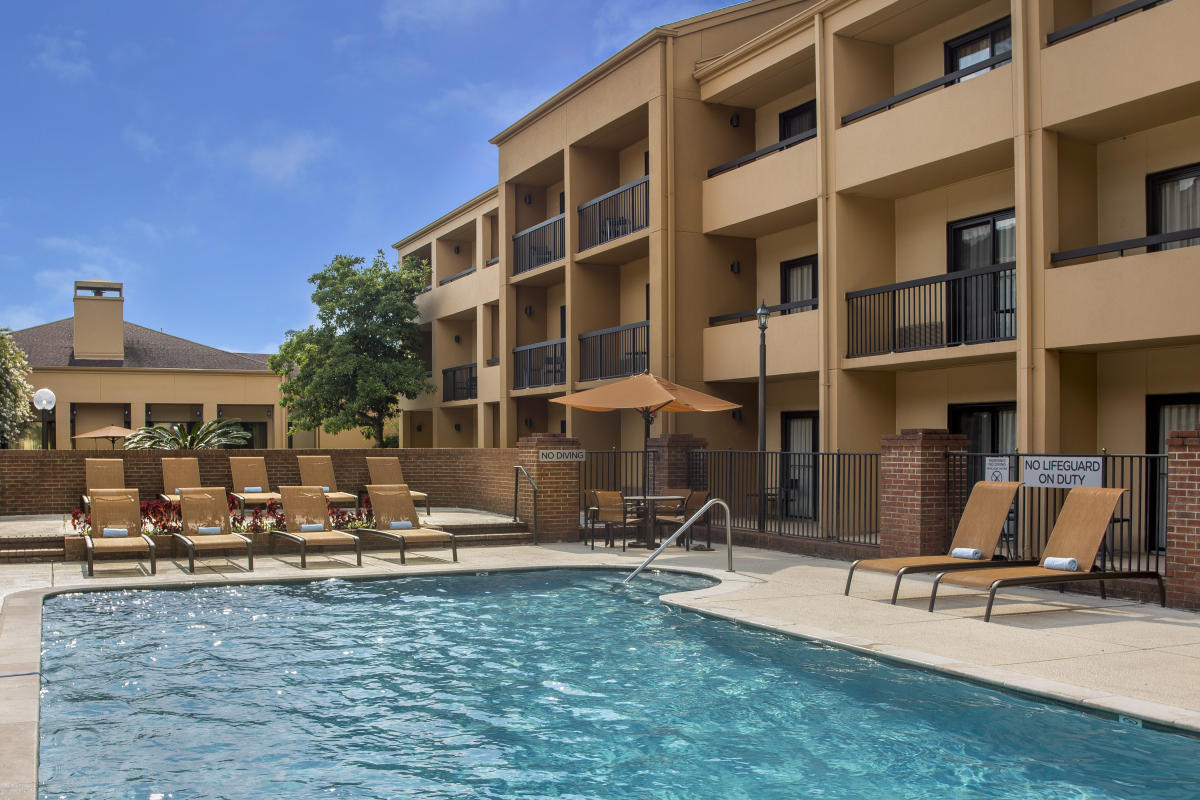 Courtyard by Marriott Baton Rouge Acadian Centre /LSU Area