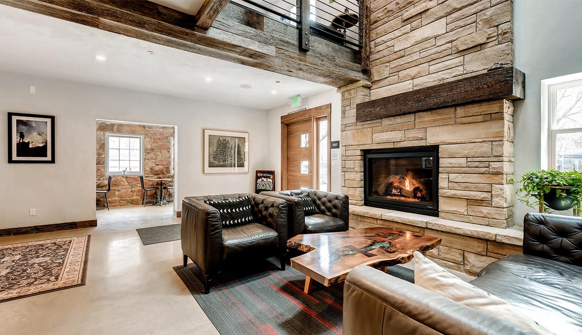 Boulder Adventure Lodge