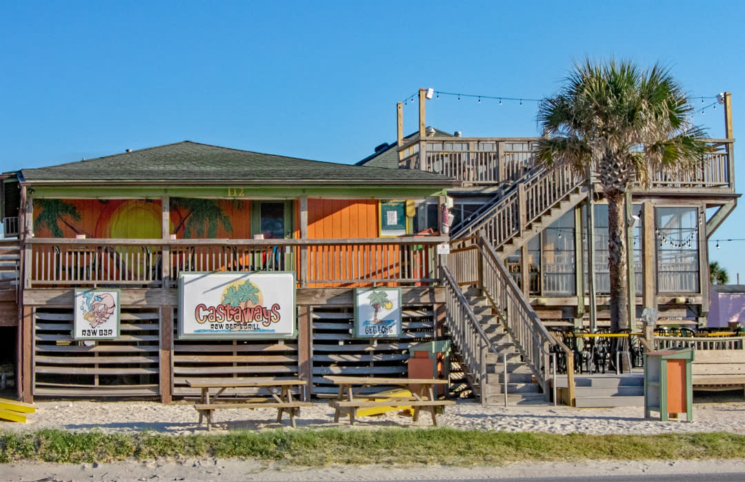Castaways Raw Bar & Grill Holden Beach, NC 28462