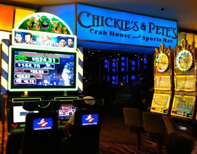 Chickie's and Pete's at Parx