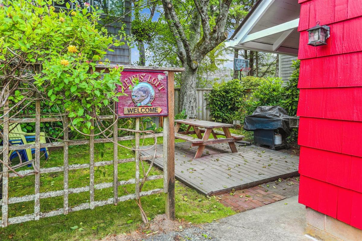 Lewis Loft Vacation Homes Cannon Beach, OR