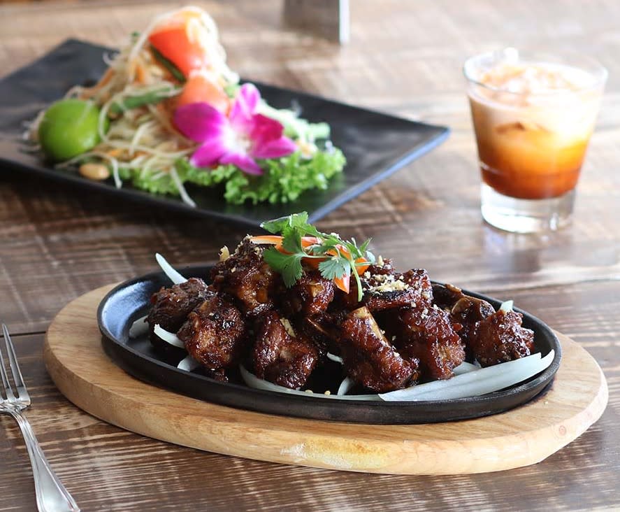 Lemongrass by Sip Saam Thai