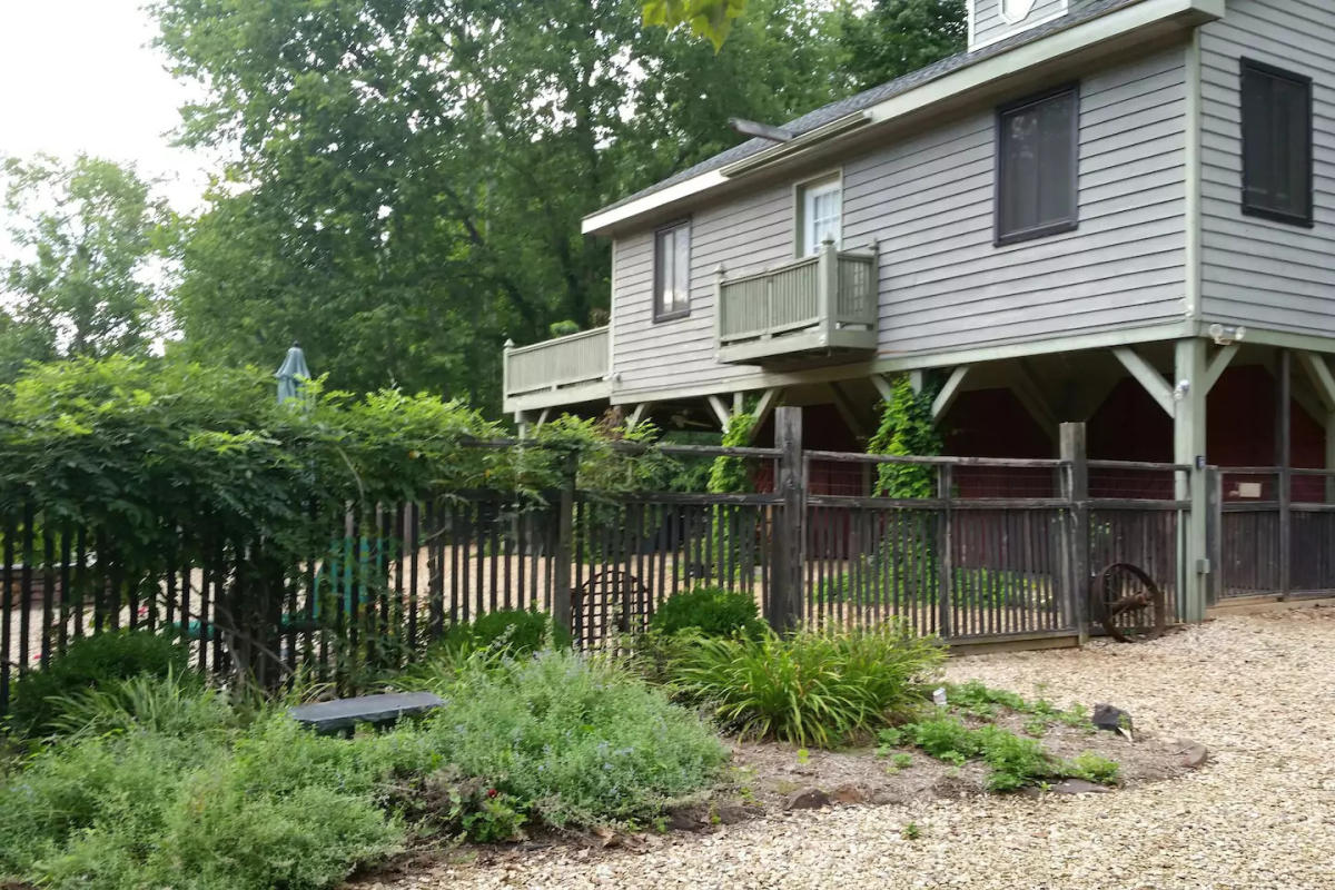 Carriage House at Warren Mill