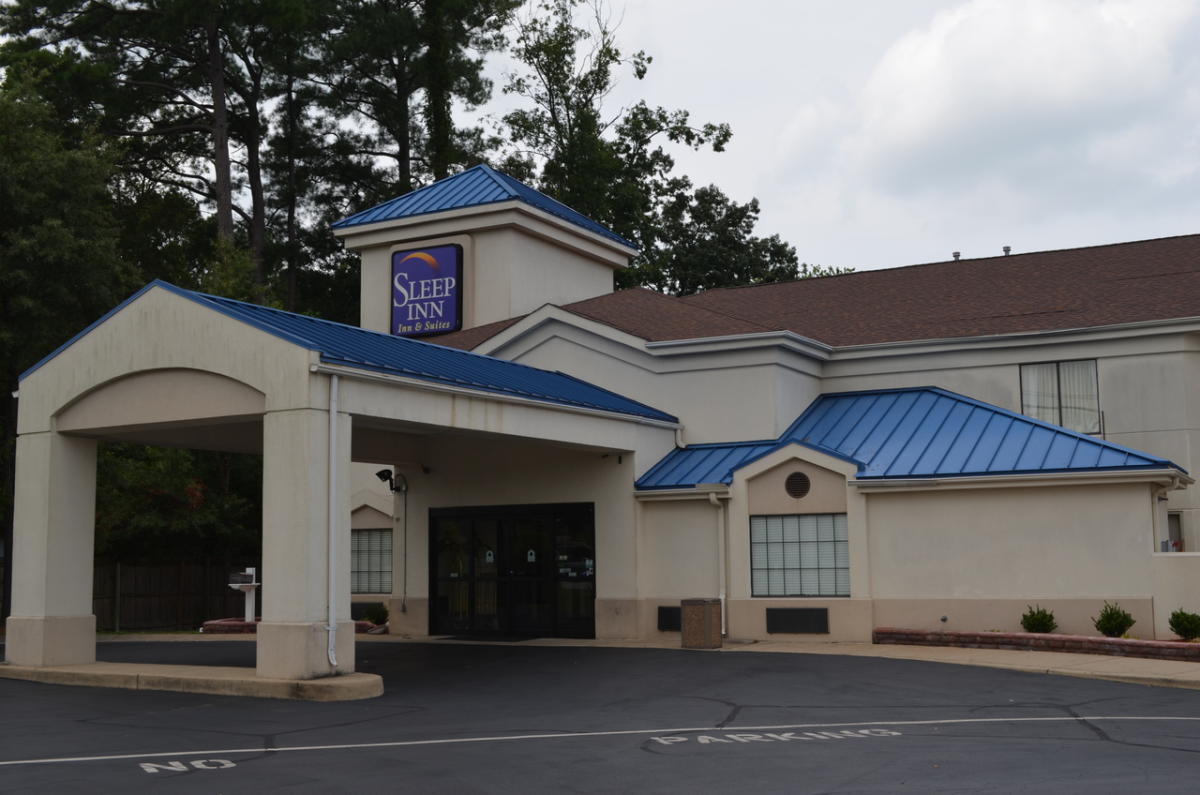 Sleep Inn &amp; Suites
