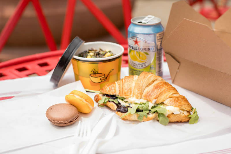 French Crust Cafe and Bistro