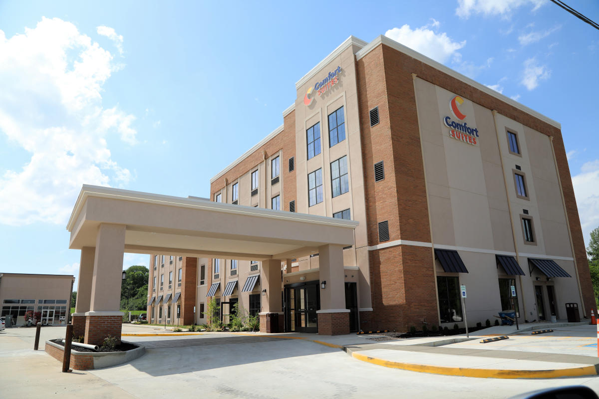 Comfort Suites