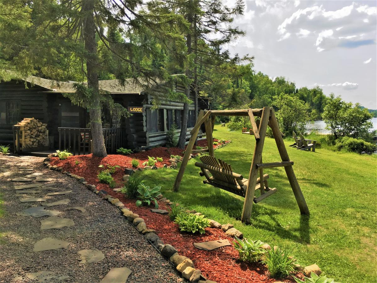 Loon Lake Lodge