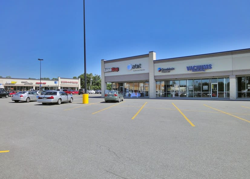 Shippen Towne Centre Shippensburg, PA 17257